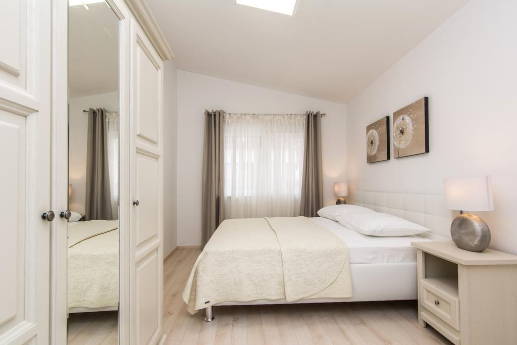 Eden Apartment *